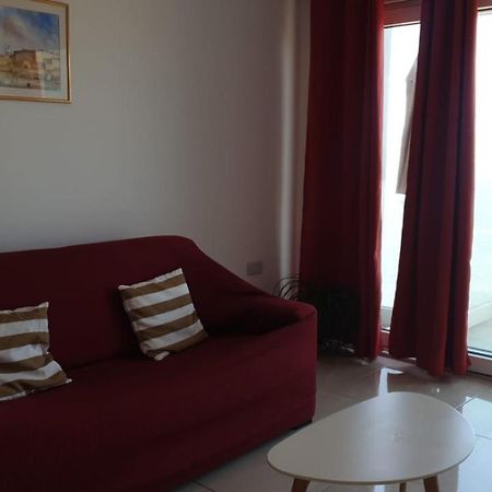 Апартаменты Flat 3 Blue Waves Сент-Полс-Бей Экстерьер фото